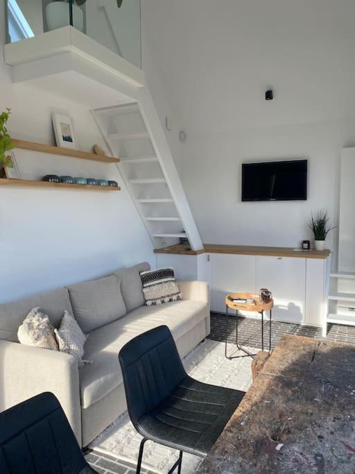לוקרן The Conservatory Cosy & Romantic Little House - Central Between Gent Antwerpen Brussel & Brugge מראה חיצוני תמונה