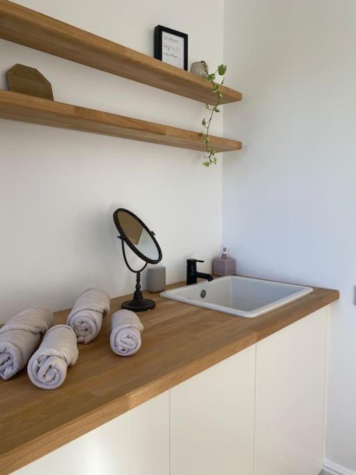 לוקרן The Conservatory Cosy & Romantic Little House - Central Between Gent Antwerpen Brussel & Brugge מראה חיצוני תמונה