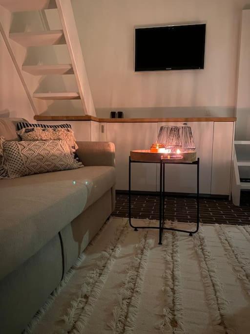 לוקרן The Conservatory Cosy & Romantic Little House - Central Between Gent Antwerpen Brussel & Brugge מראה חיצוני תמונה