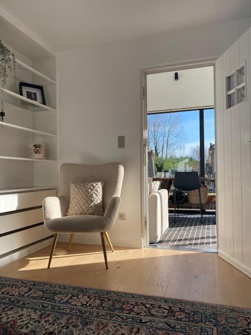 לוקרן The Conservatory Cosy & Romantic Little House - Central Between Gent Antwerpen Brussel & Brugge מראה חיצוני תמונה