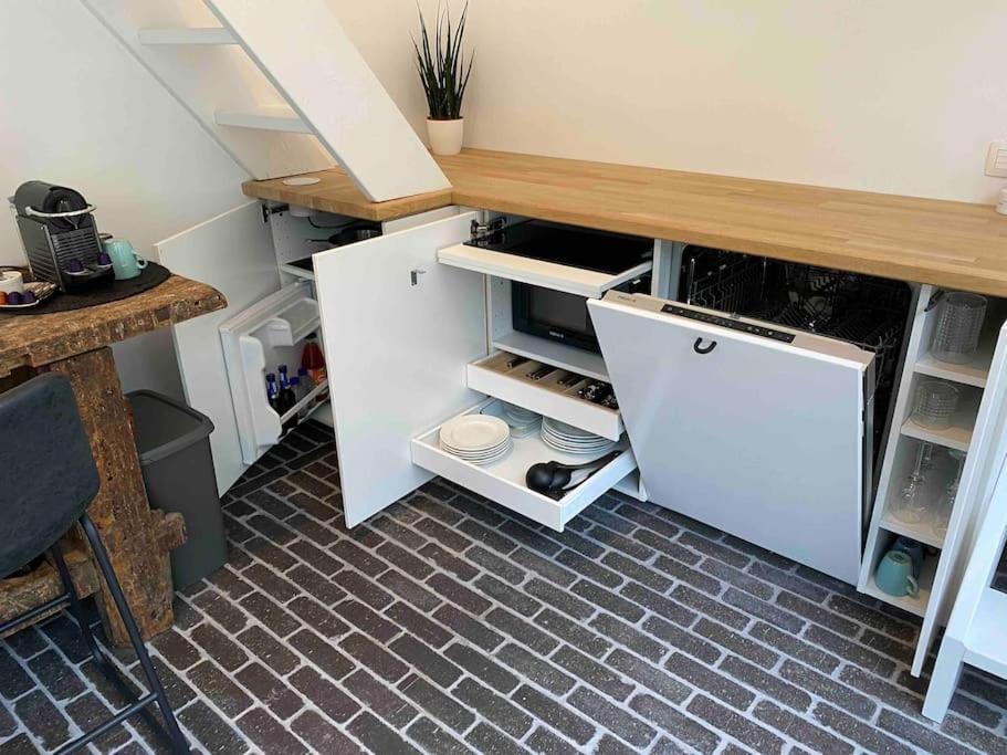 לוקרן The Conservatory Cosy & Romantic Little House - Central Between Gent Antwerpen Brussel & Brugge מראה חיצוני תמונה